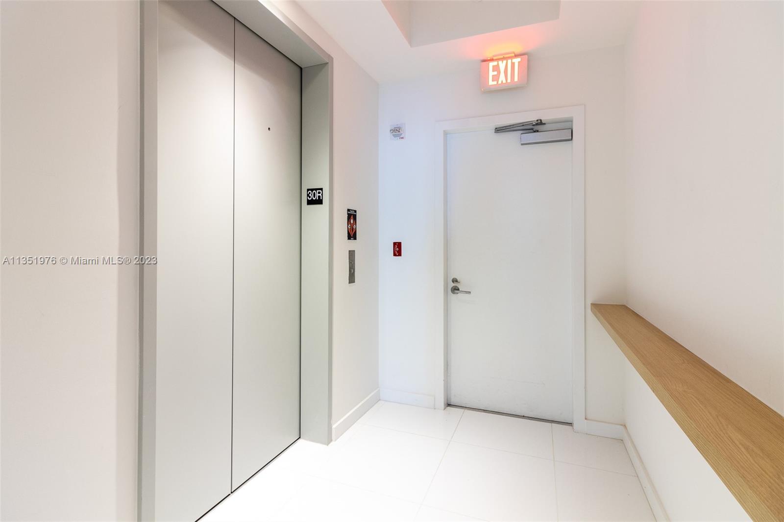Private Elevator/Foyer