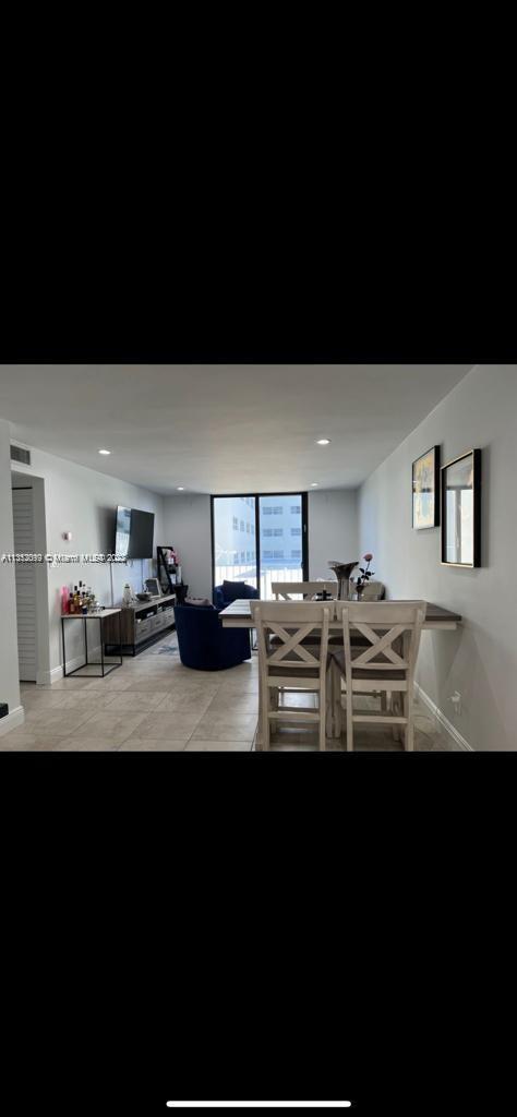 Photo 1 of Vendome Place Condo Apt 414 in Miami Beach - MLS A11352099