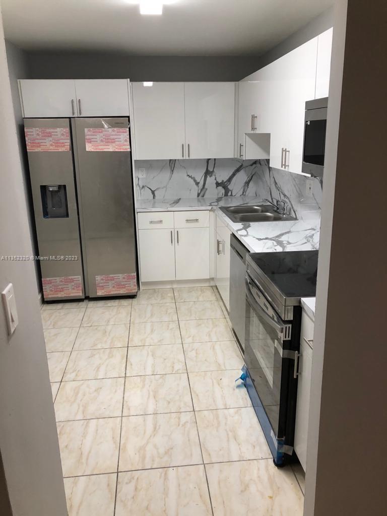 Remodeled apartment in The Village of Pinecrest!!! 3/2 at Sunrise Point Condominium. Great location within walking distance to Evelyn Greer Park and Suniland Park. Plenty of restaurants, shops and entertainment. Minutes away from The Falls, Dadeland Mall and Palmetto Expressway. Enjoy manicured landscaping, swimming pool, barbecue are, tennis court! Unit is rented.