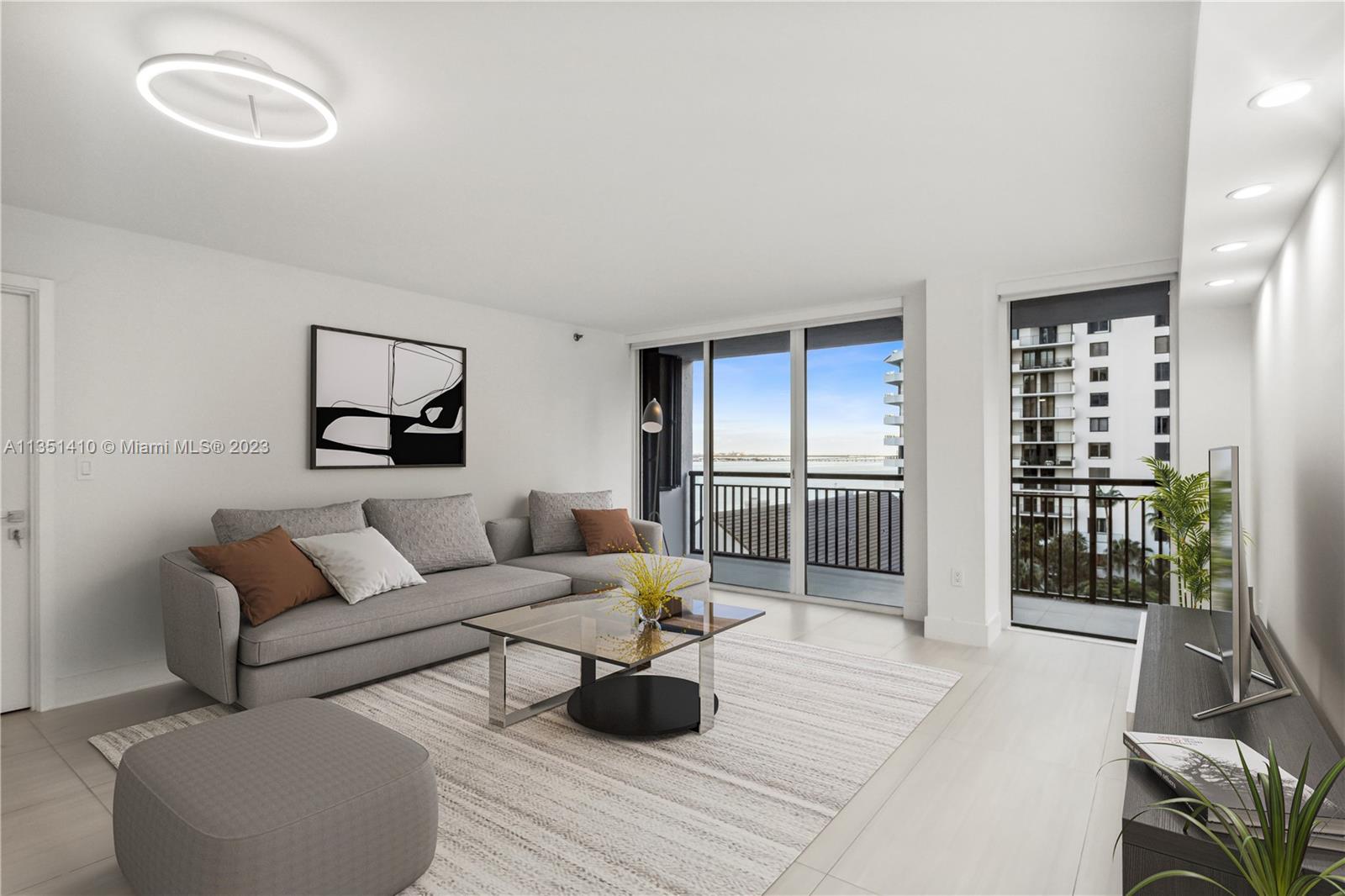 540 S Brickell Key Dr #823 For Sale A11351410, FL