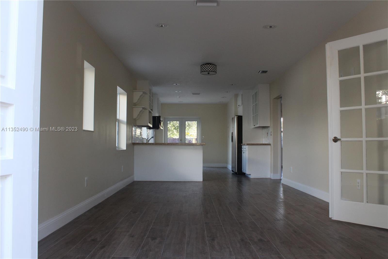 Photo 2 of 546 48th St in Miami - MLS A11352490