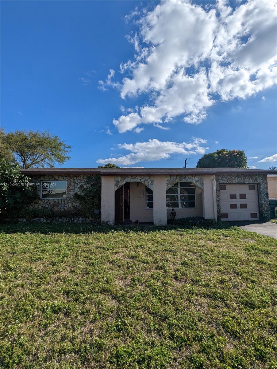 6300  Scott St  For Sale A11352755, FL