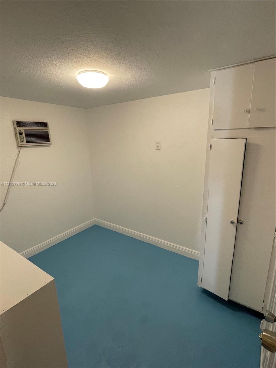 Photo 5 of 8130 8th Ct in Miami - MLS A11352776