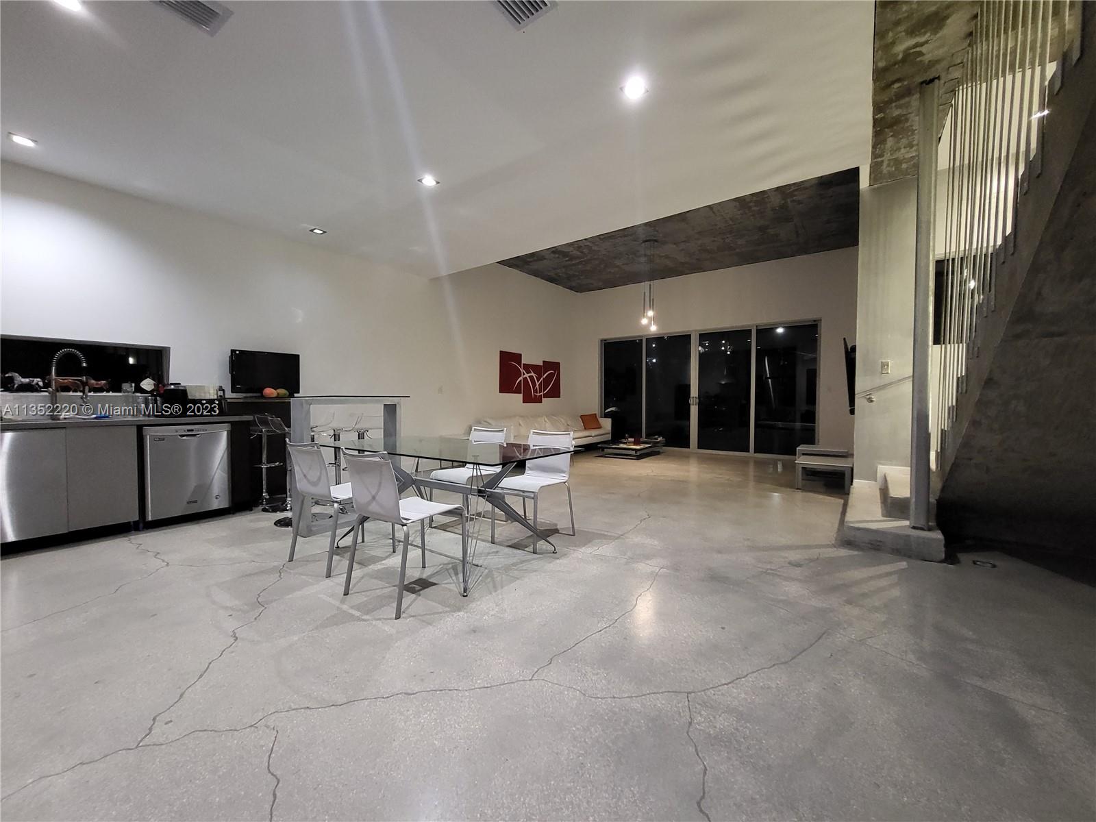 Photo 1 of 2936 27th Ter in Miami - MLS A11352220