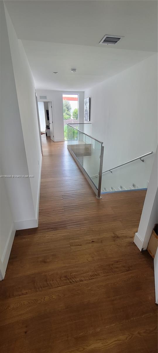 Photo 12 of 2936 27th Ter in Miami - MLS A11352220