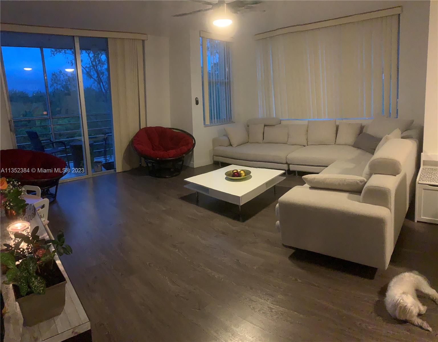 17890 W Dixie Hwy 717, North Miami Beach, FL 33160