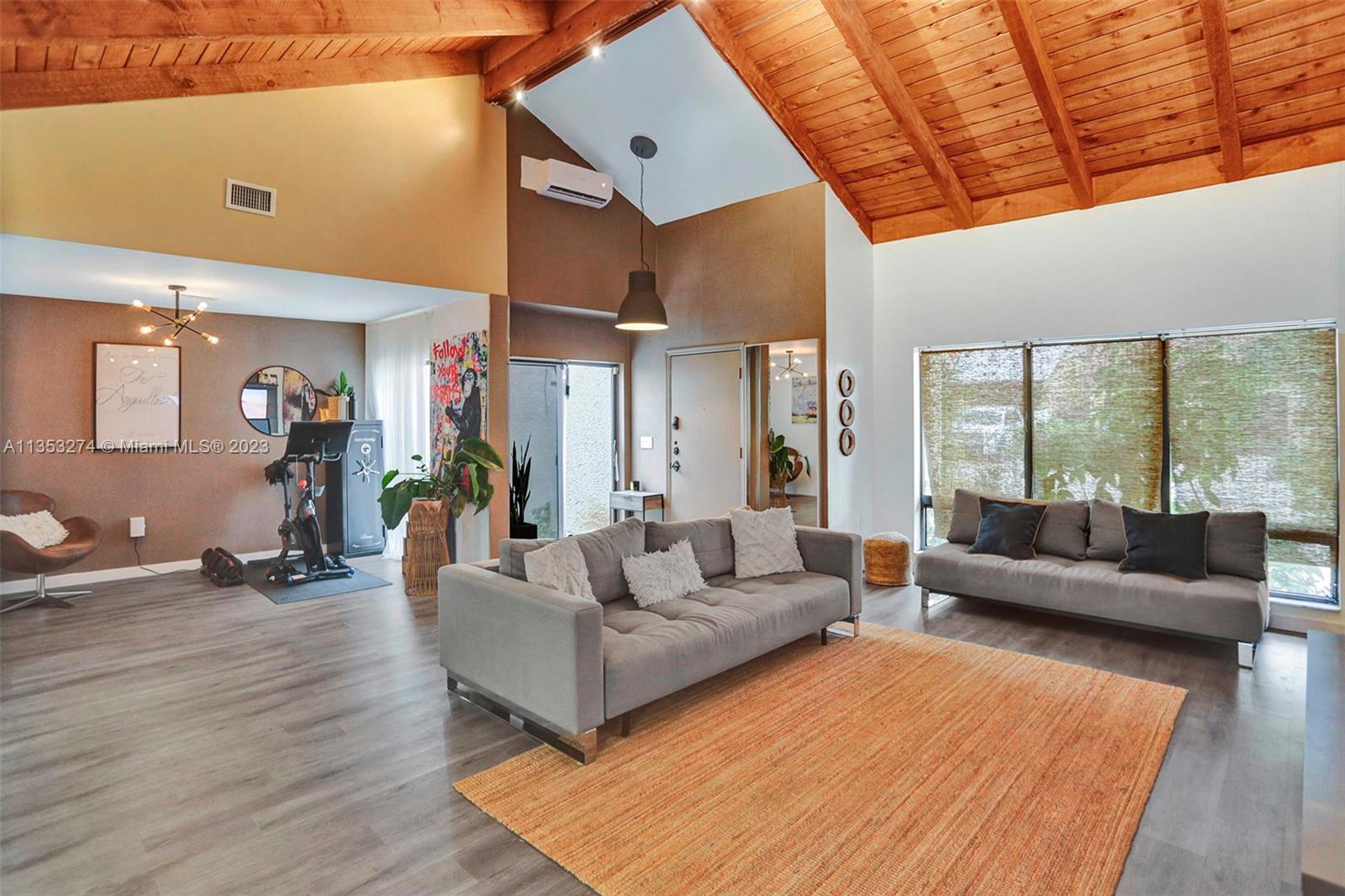 Undisclosed For Sale A11353274, FL