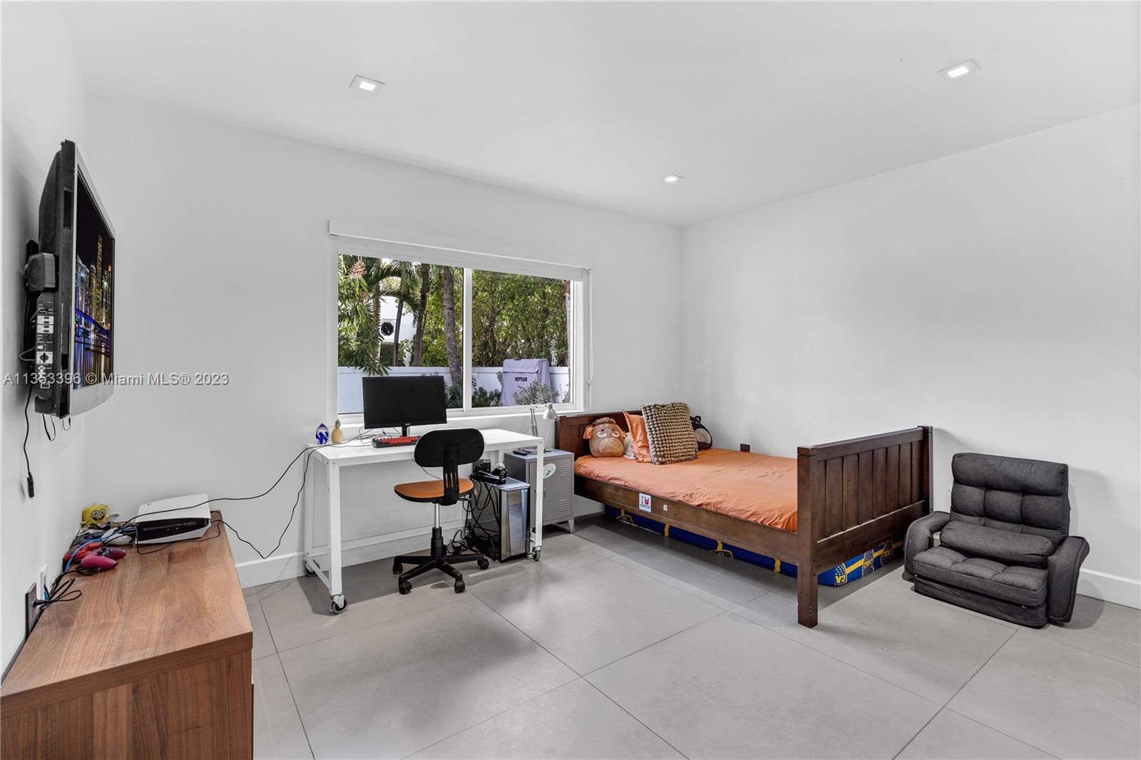 Listing Photo 22