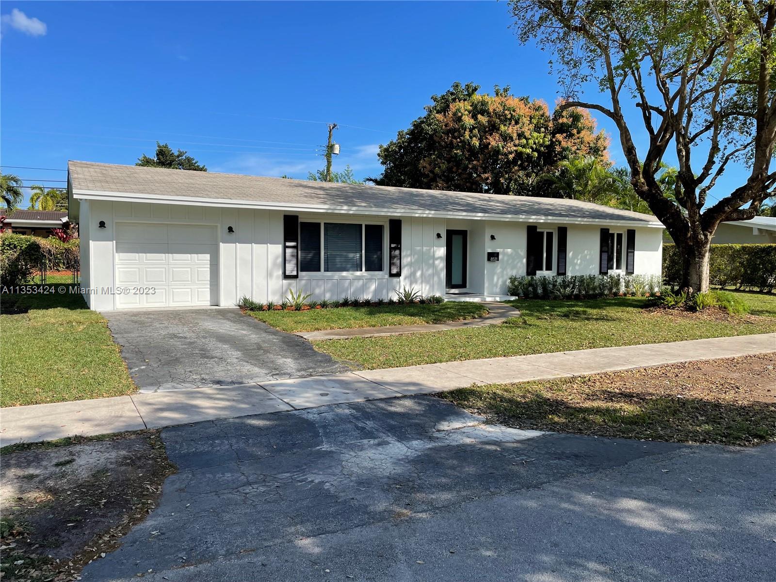 Photo 1 of 8521 87th Ct in Miami - MLS A11353424