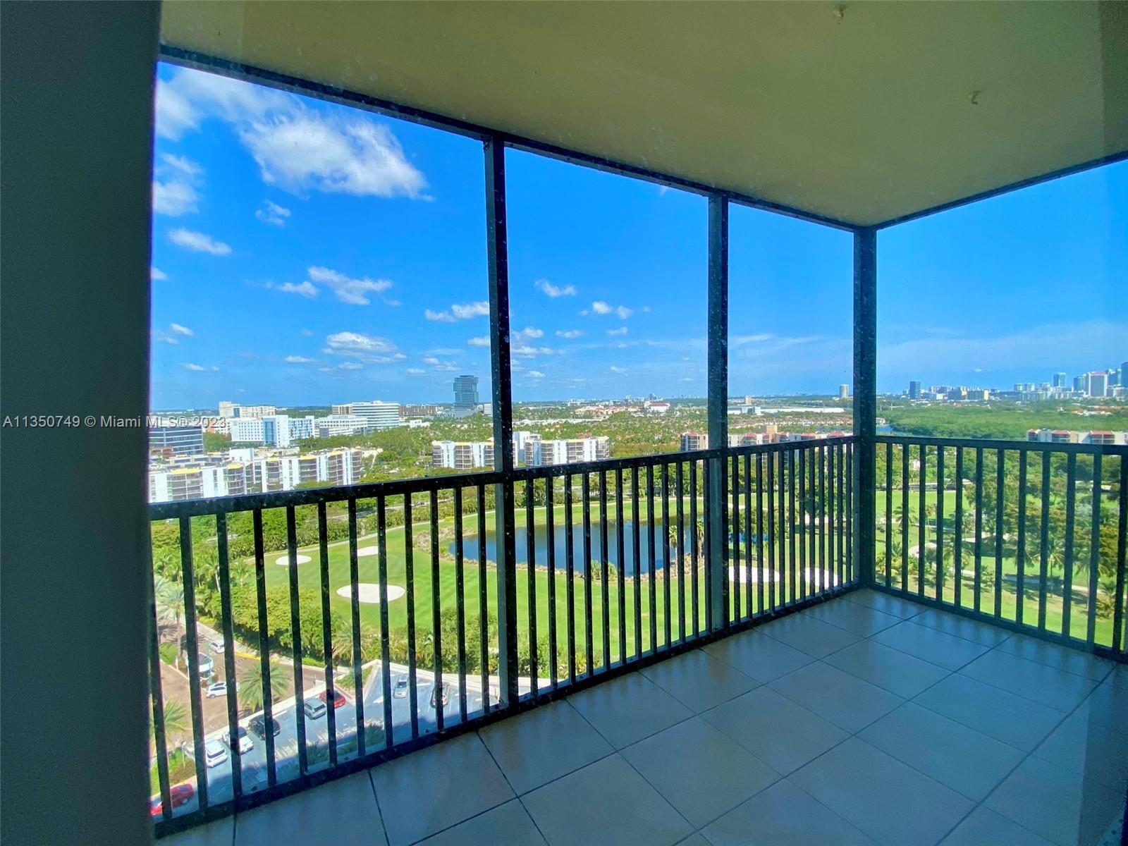 Screened Balcony
Facing West