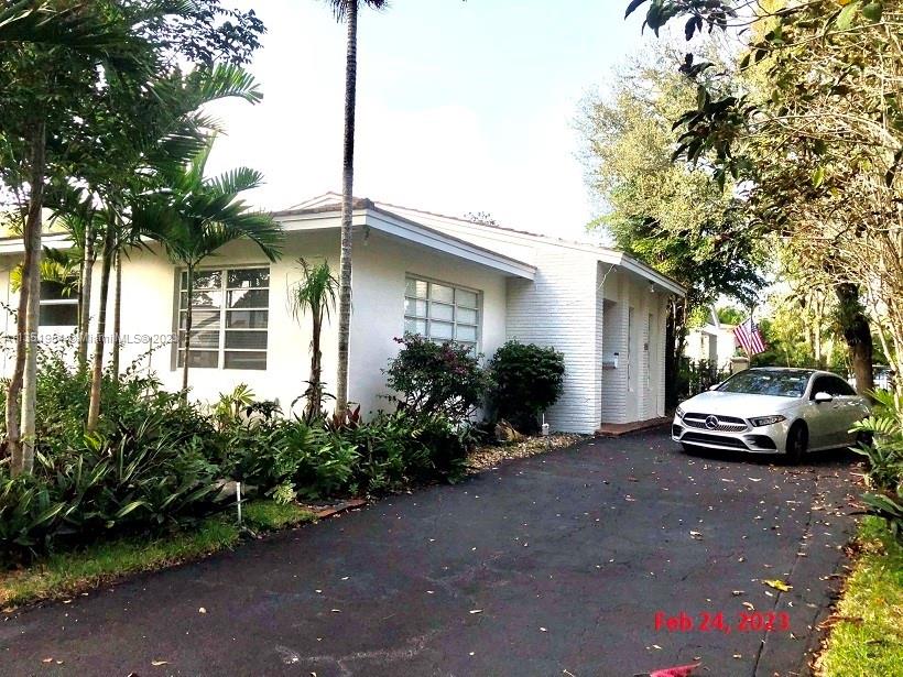 AS IS single family home in need of repairs, located in the heart of Coral Gables, walking distance from the emblematic Biltmore Hotel and Golf course, Venetian Pool, restaurants and major road arteries. Subject contains roof damage and possible code violations holding a great potential to rebuild or rehab, easy to show. Listing Broker & Seller assumes no responsibility and make no guarantees, warranties (expressed or implied) or representations as to the availability or accuracy of information contained herein. Property will be included the next Auction. Buyers must sign up and place bids though Xome. Please check broker remarks.