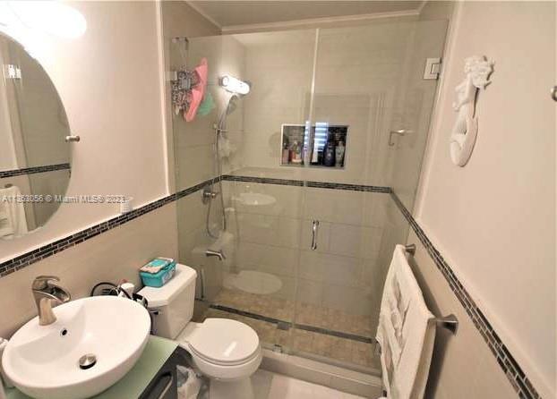 Photo 6 of 15341 36th Ter in Miami - MLS A11353056