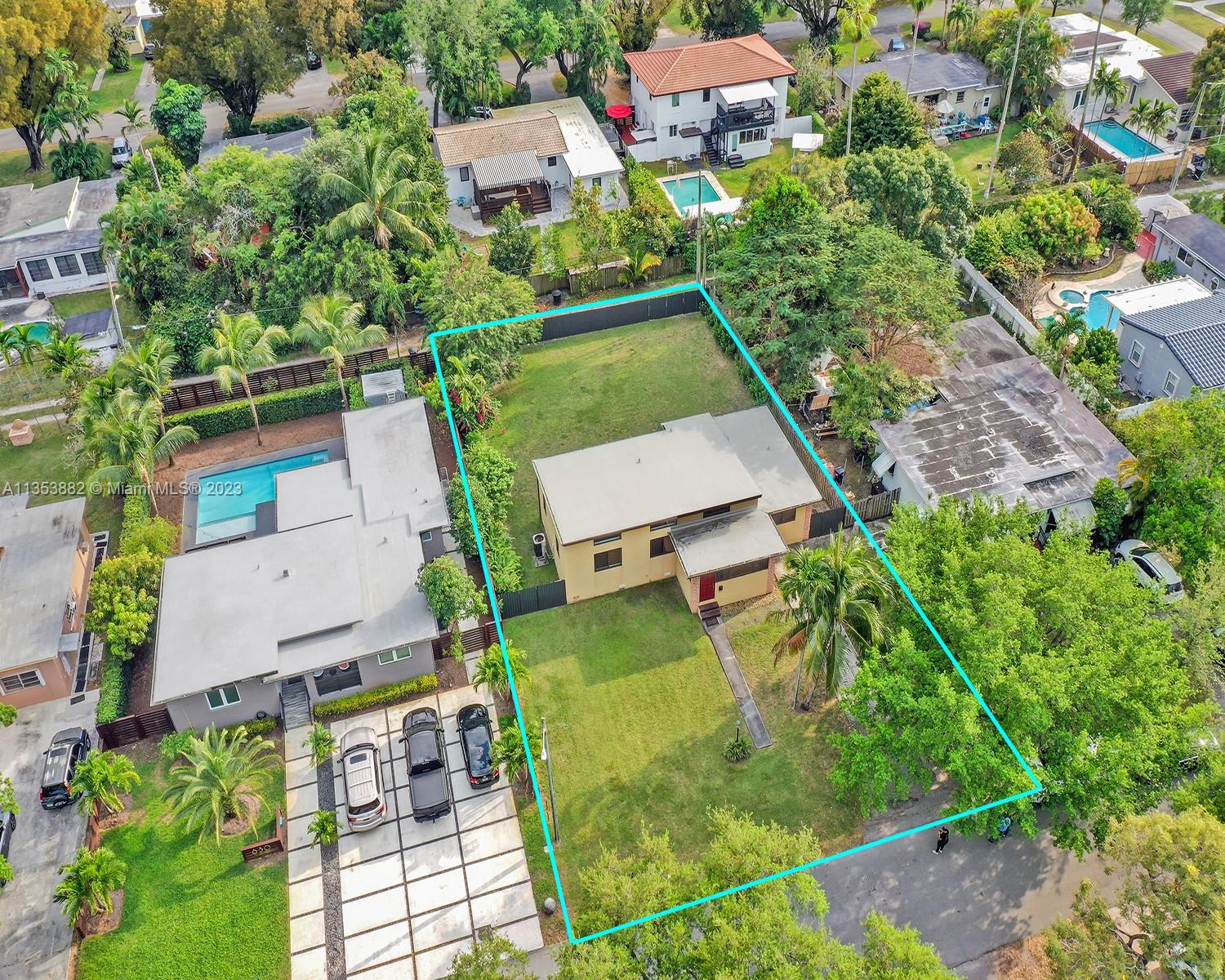 640 Nightingale Ave, Miami Springs, FL 33166