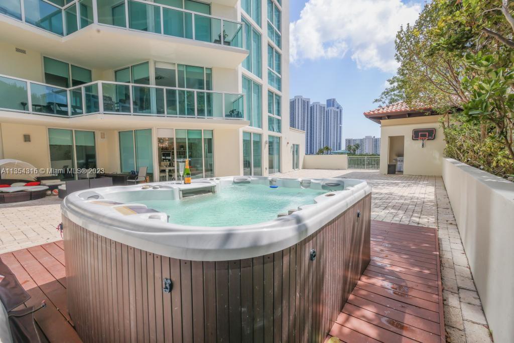 250 Sunny Isles Blvd 3-504, Sunny Isles Beach, FL 33160