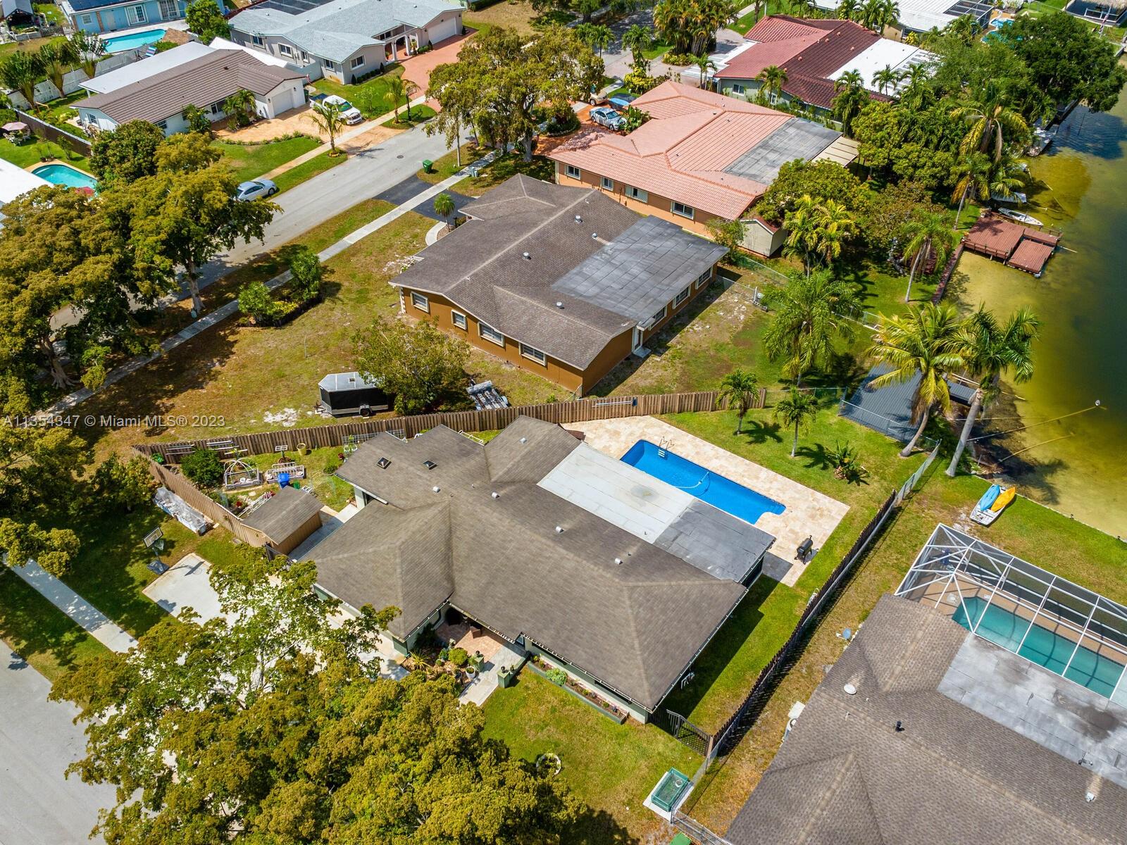 Listing Photo 18