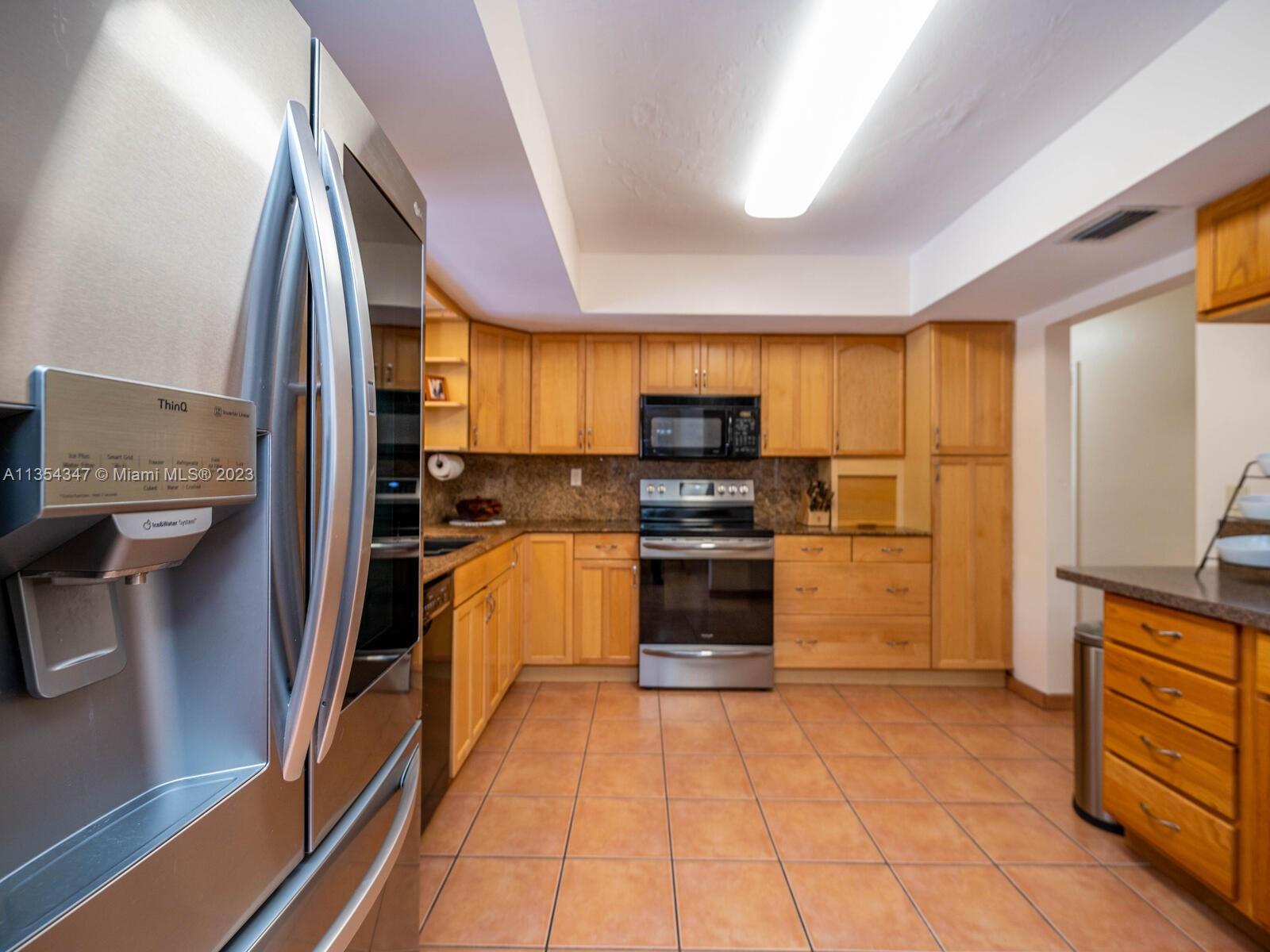 Listing Photo 7