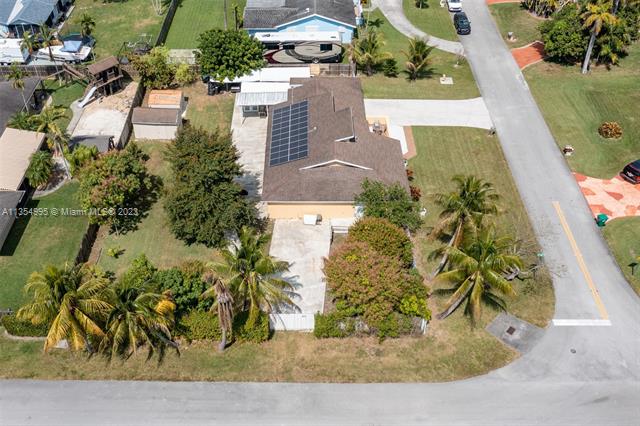 Listing Photo 11