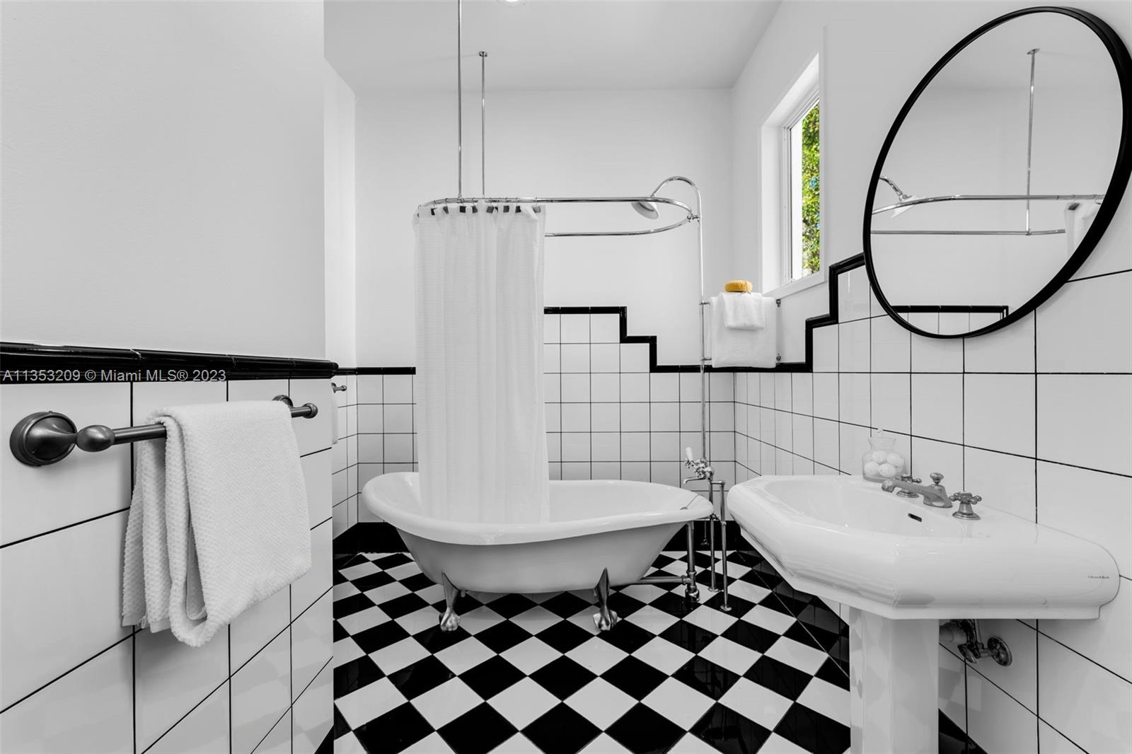 Listing Photo 19
