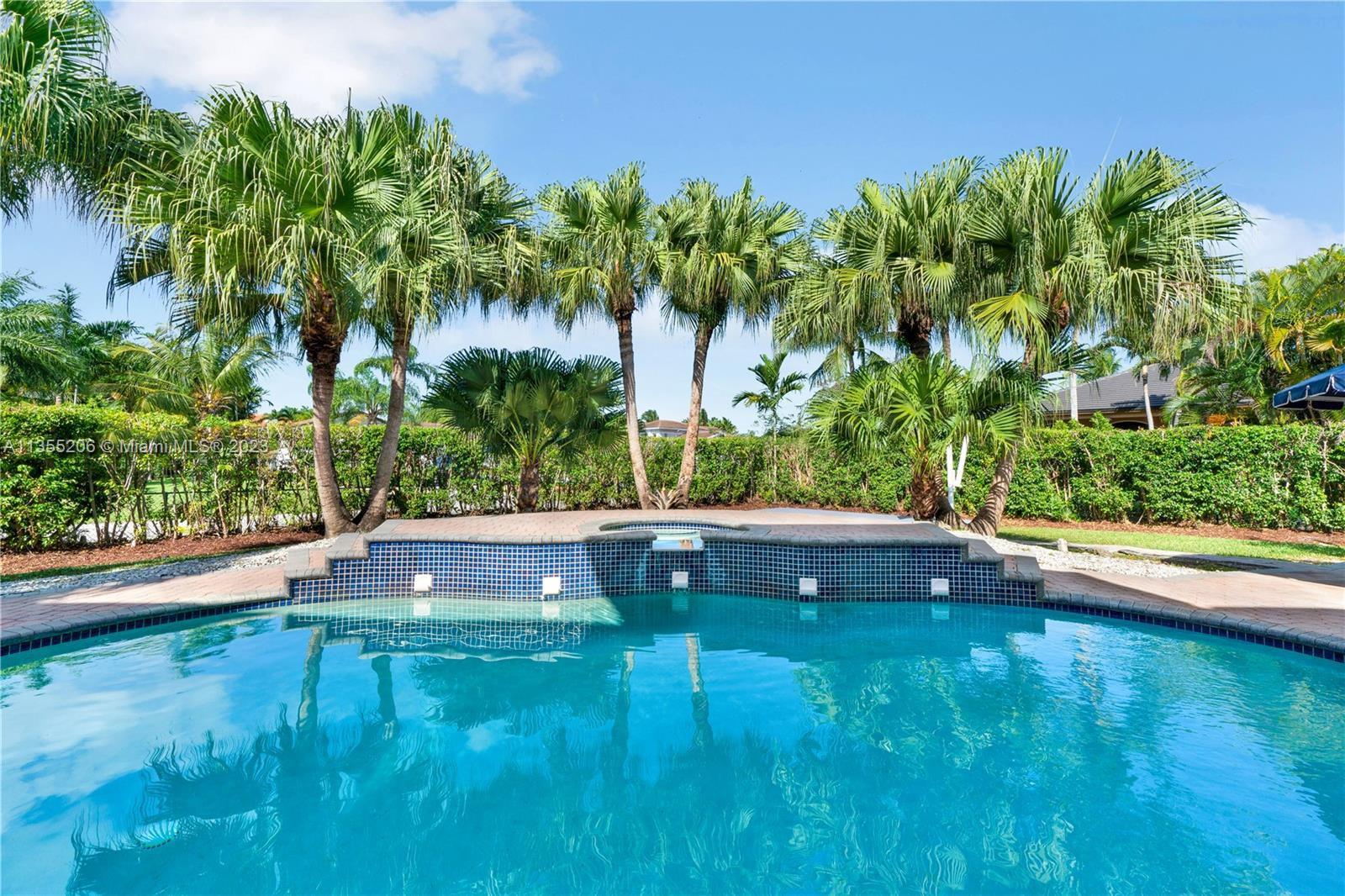 16449 SW 84th Pl, Palmetto Bay, FL 33157