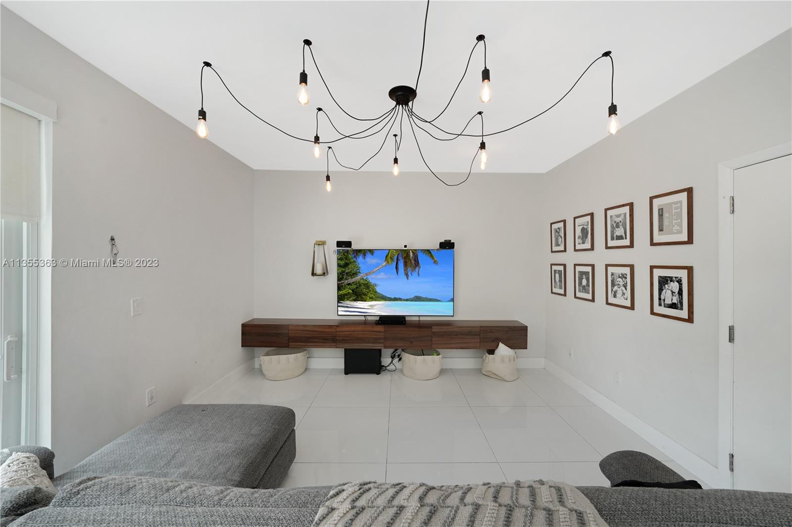 Listing Photo 10