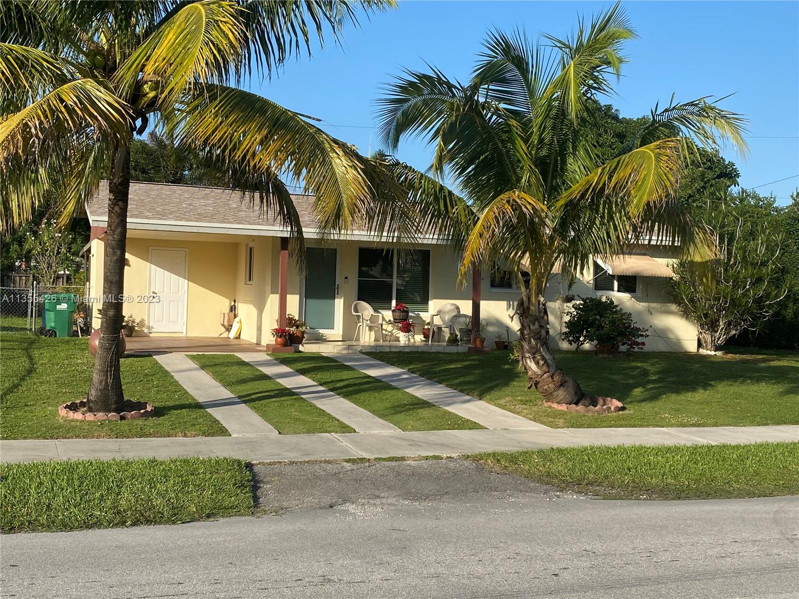 11875 SW 190th Ter  For Sale A11355426, FL