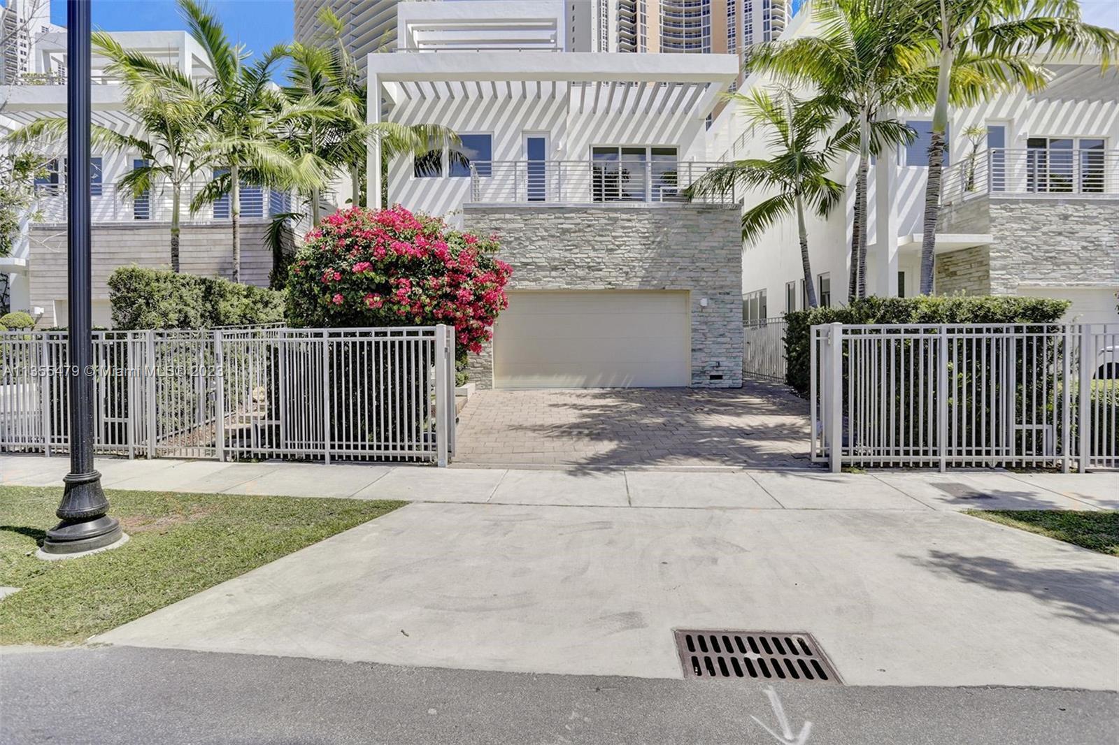 18935  Atlantic Blvd  For Sale A11355479, FL