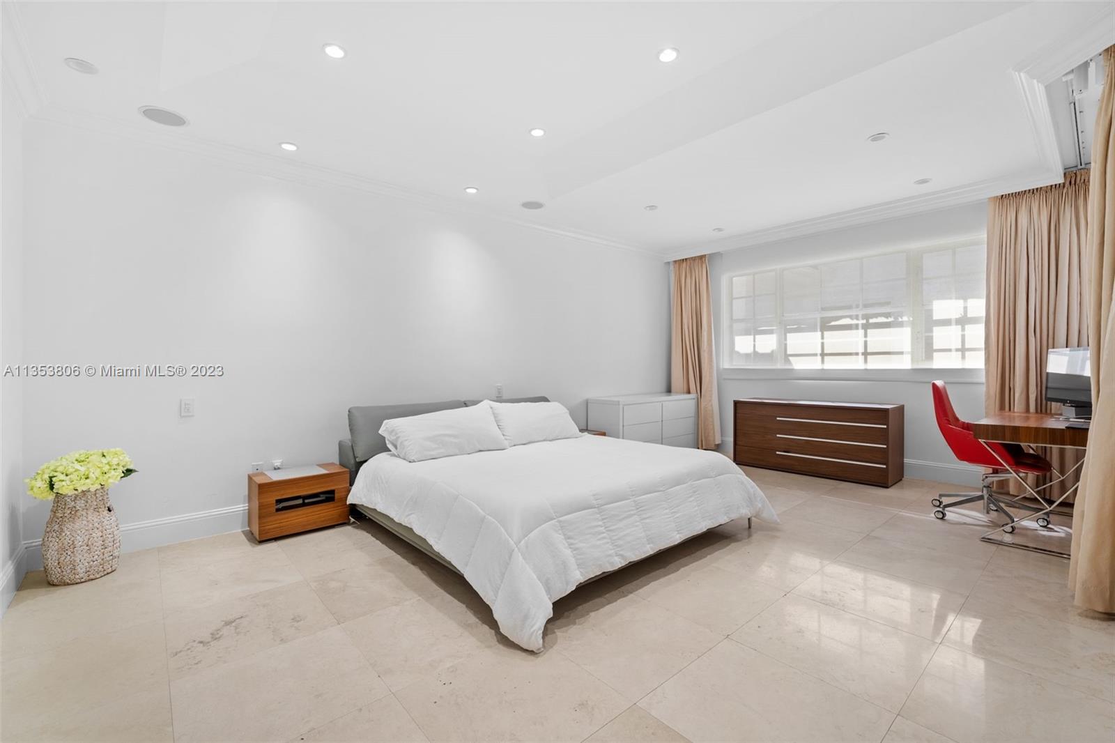 Listing Photo 32