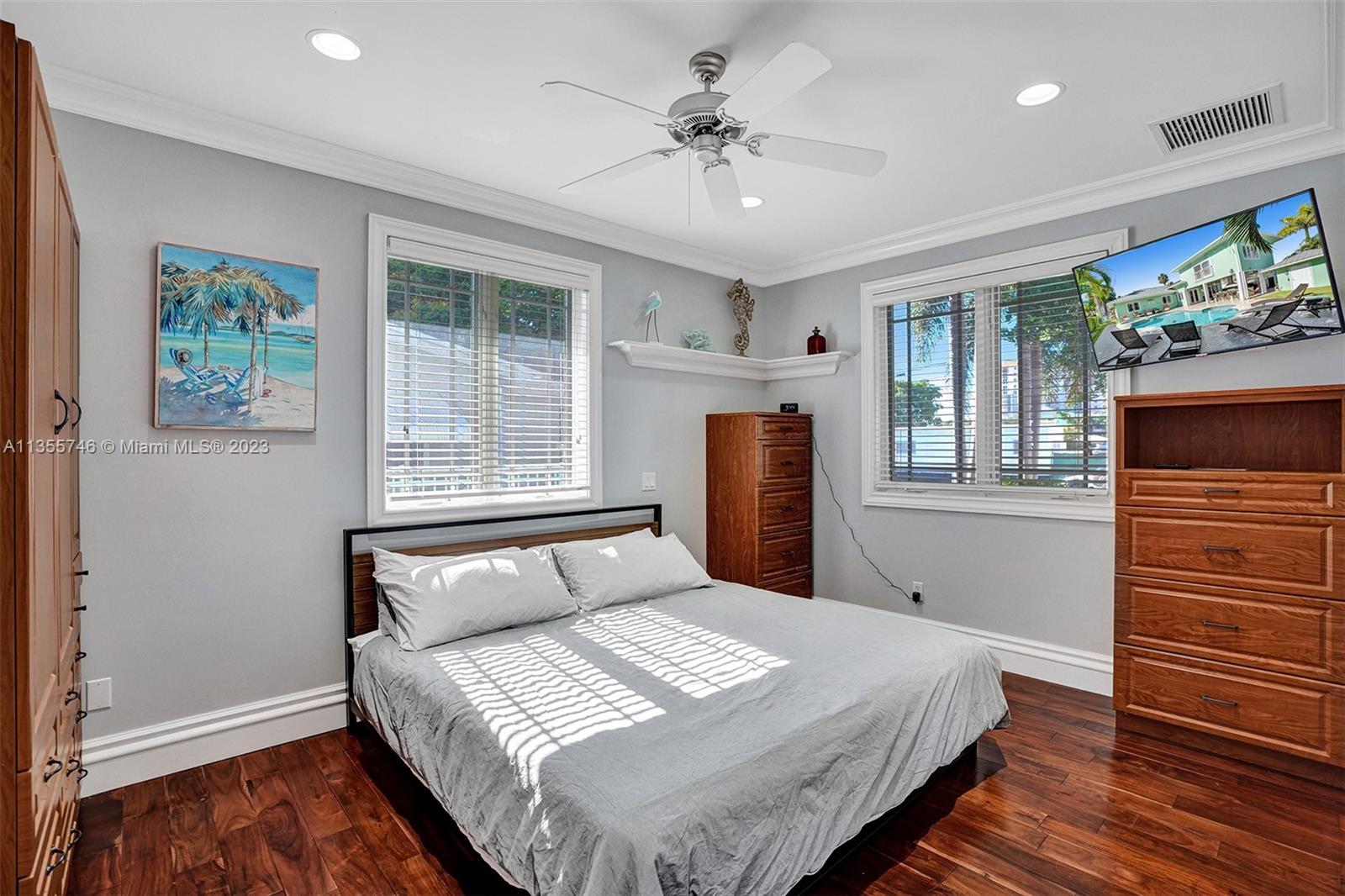 2nd master bedroom