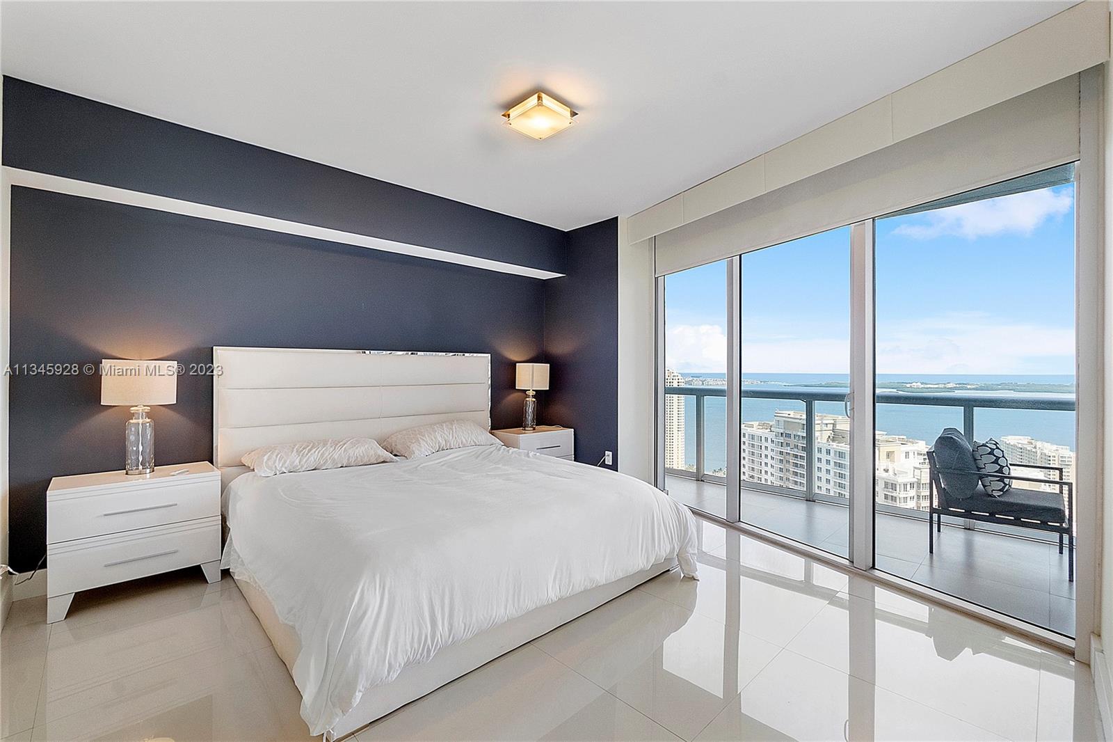 Rare opportunity to own this luxurious waterfront masterpiece unit at iconic Icon Brickell Tower 1 with astonish Brickell Key and Biscayne Bay views. Surrounded by turquoise water, this unit brings to the new owner 1,313 SF of living space, modern kitchen, porcelain floors, 3 large bedrooms, walking closets, 2 full baths, and an outstanding open balcony. Also includes 24hr gate guard & security, fitness center, pool, sauna, meeting room, movie room, game room & more!
Icon is located in the middle of the busiest financial center in South Florida, in the heart of Brickell & walk distante to everything this has to offer: Brickell City Center, luxury restaurants, financial district & more!