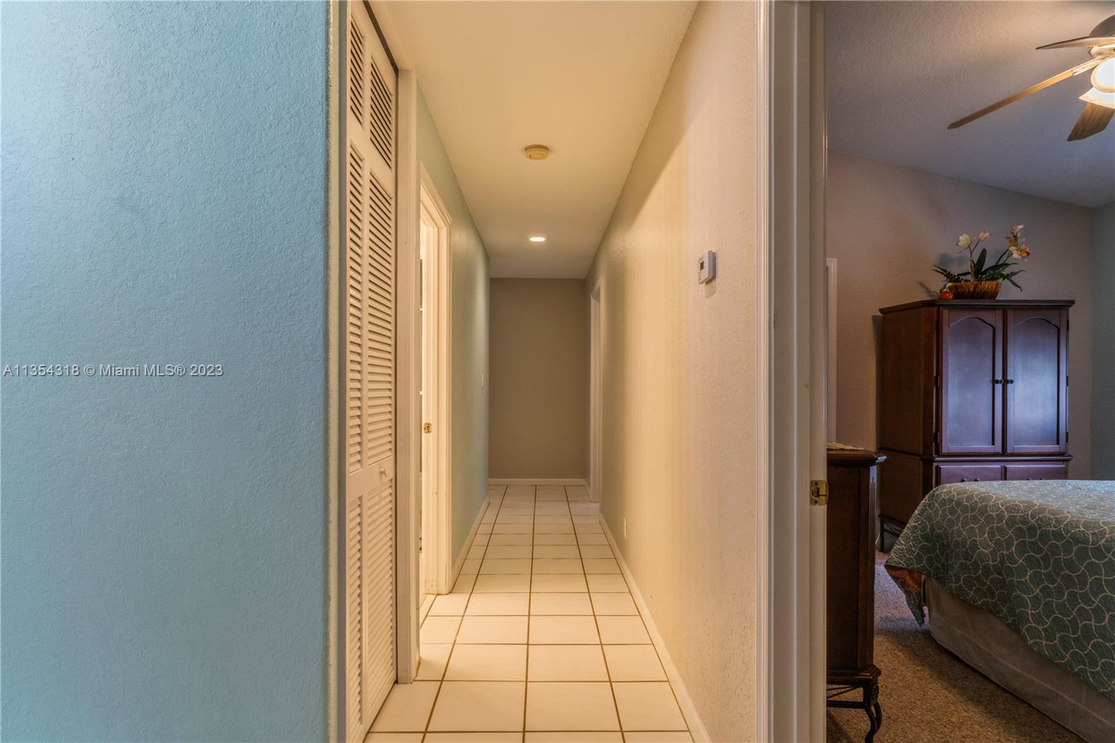 Listing Photo 11