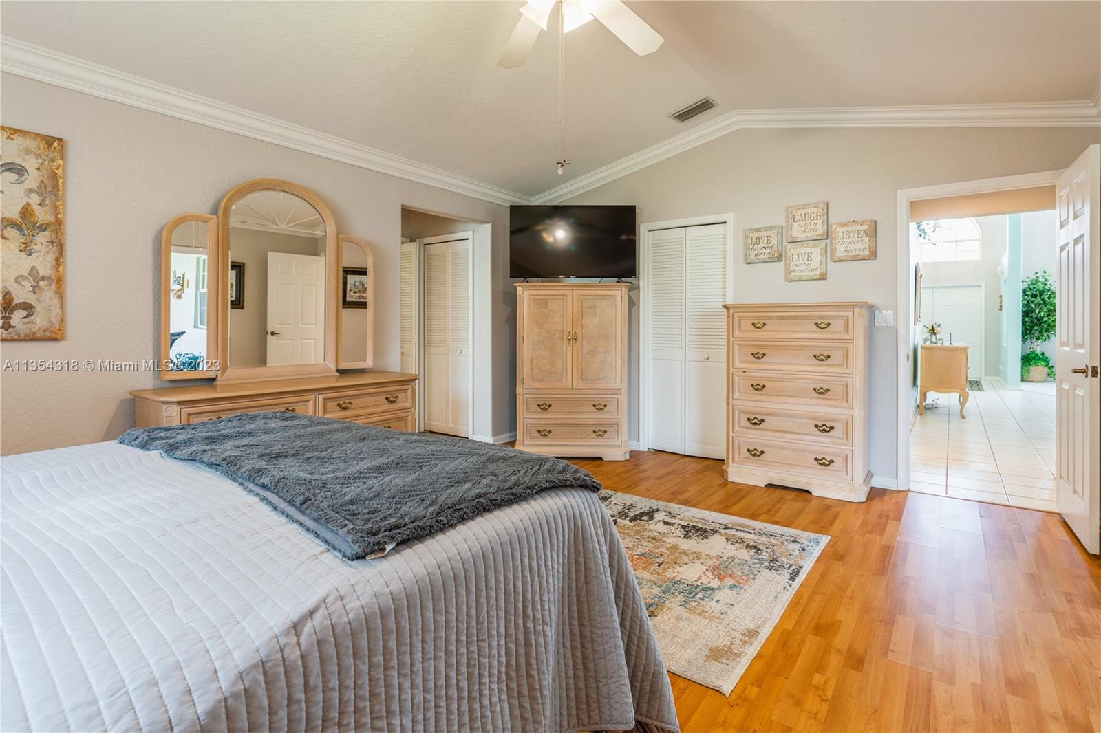 Listing Photo 16