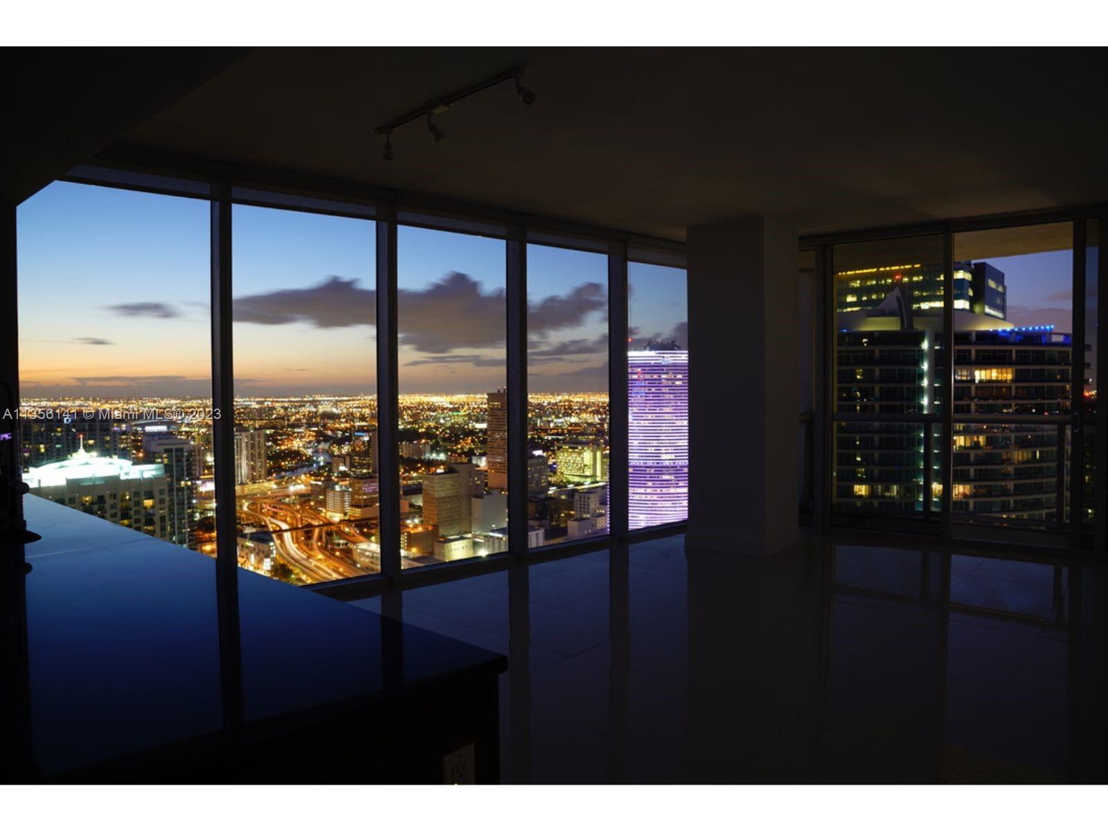 475 Brickell Ave 5115, Miami, FL 33131
