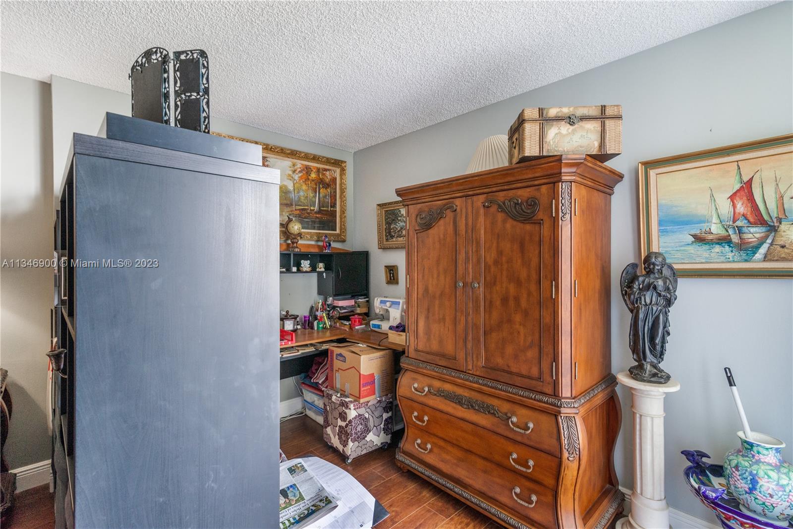 Listing Photo 16