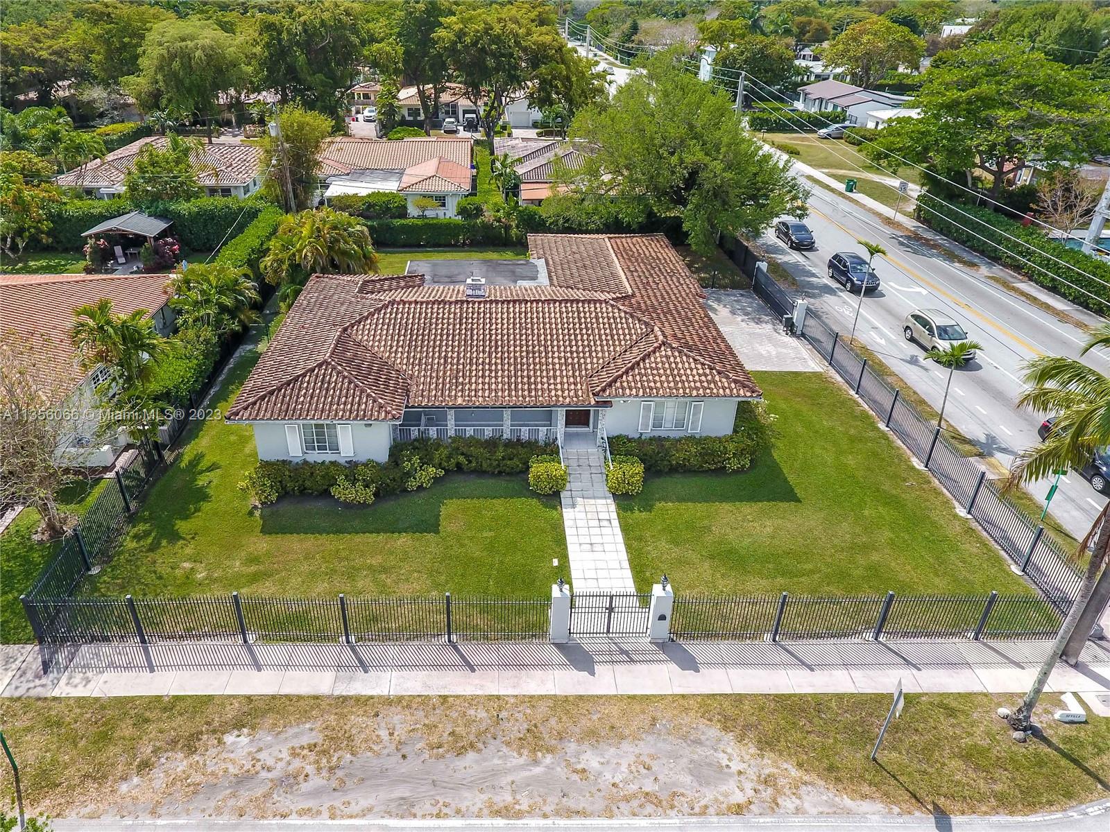 Listing Photo 12