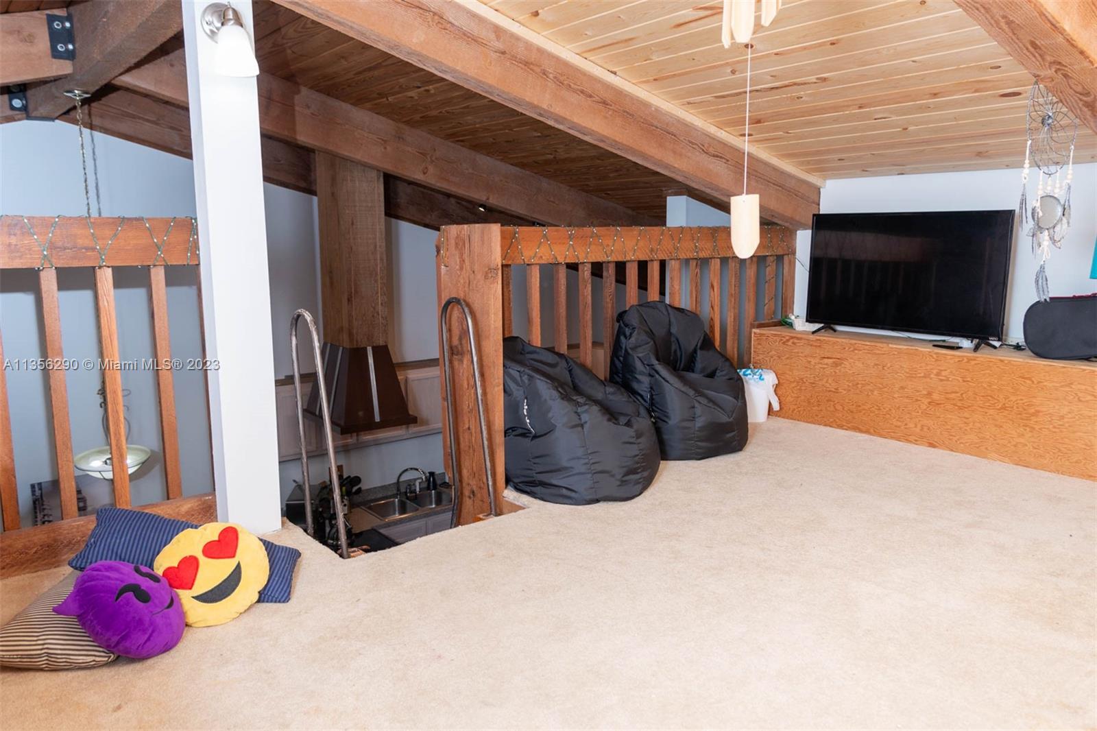 Listing Photo 44