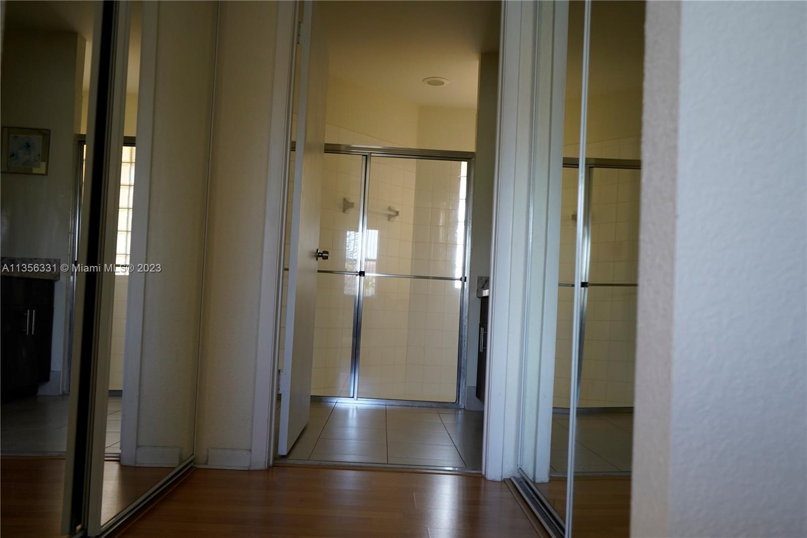 Listing Photo 14