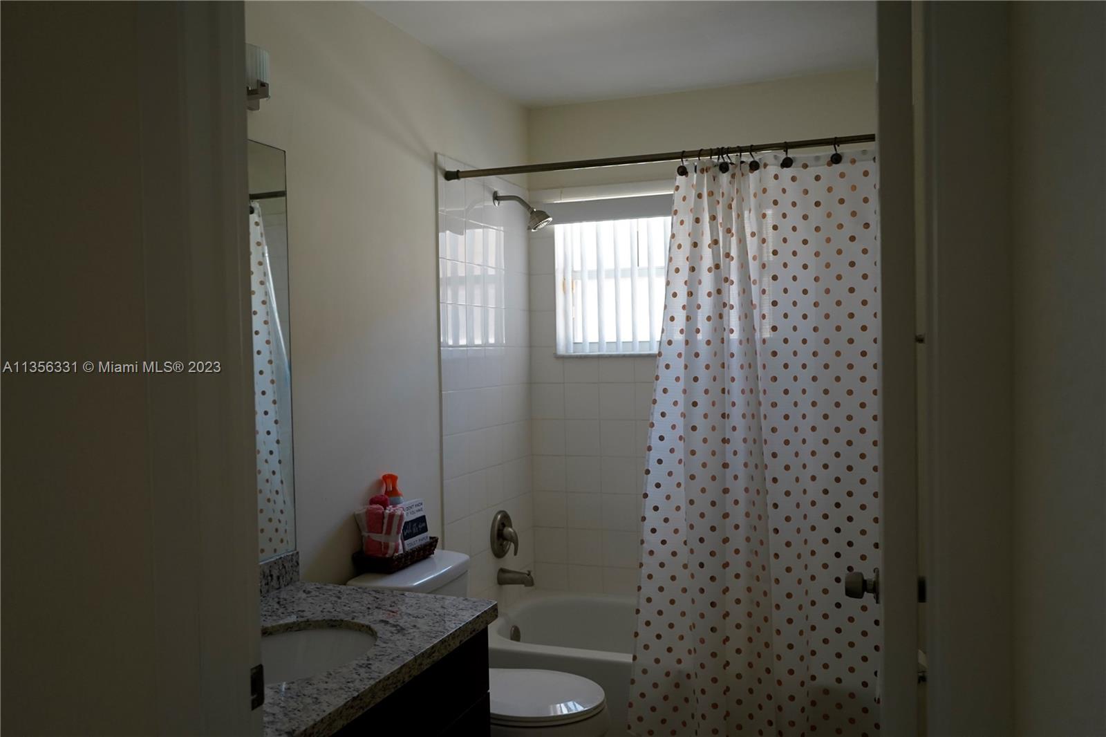 Listing Photo 22