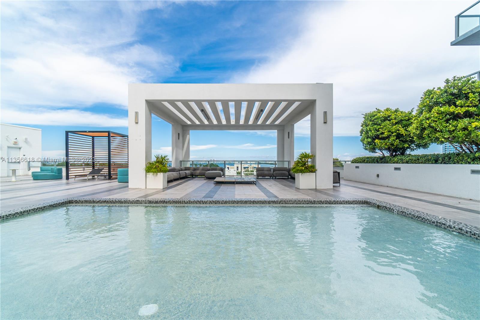 3900 Biscayne Blvd S-320, Miami, FL 33137