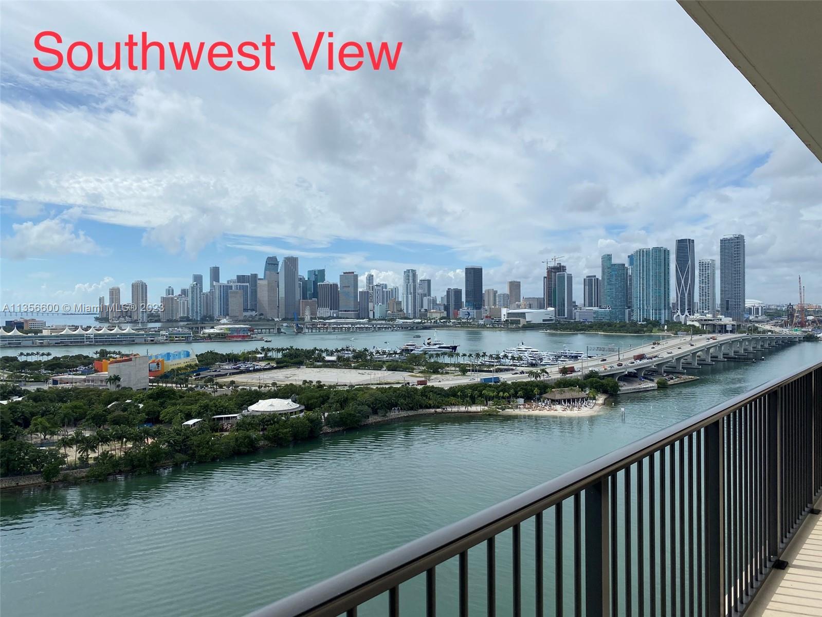 RARE OPPORTUNITY TO GET THIS AMAZING UNIT WITH UNOBSTRACTED VIEWS FROM ALL ANGLES! CONVENIENTLY AND PRIVATELY LOCATED. NEAR SHOPPES, RESTAURANTS, HOSPITALS, SCHOOLS AND MUCH MORE. EASY TO SHOW.