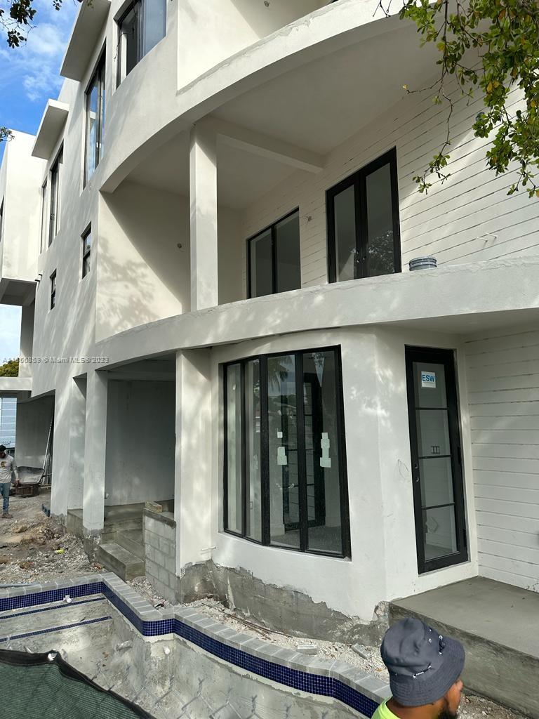 NEW CONSTRUCTION TOWNHOUSE in Victoria Park. Beautiful neighborhood few blocks away from Las Olas Blvd. Turnkey project. Corner unit, 4 bedrooms 3.5 bathrooms, 2729sf, three story, elevator, private pool, two covered parking garage, tile floors. The opportunity to live in one of the most desirable areas in Fort Lauderdale. Expected April 2023