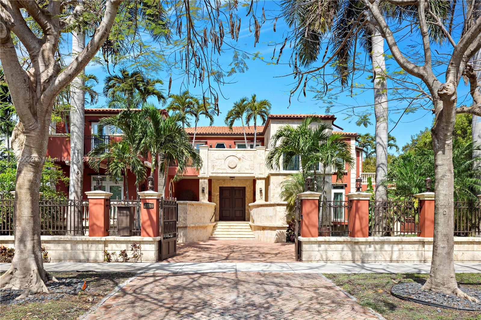 1710 S Miami Ave  For Sale A11355052, FL