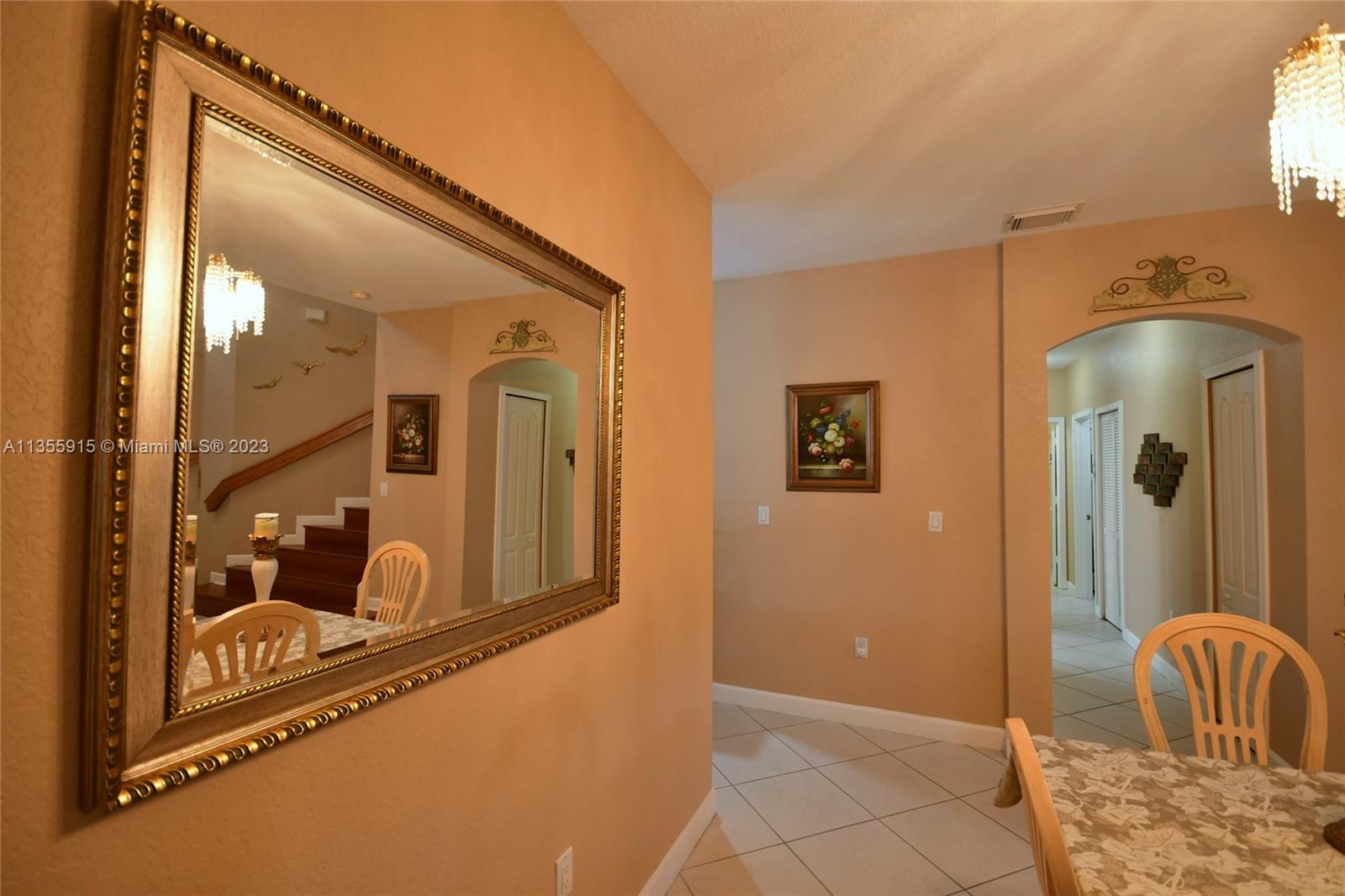 Listing Photo 14