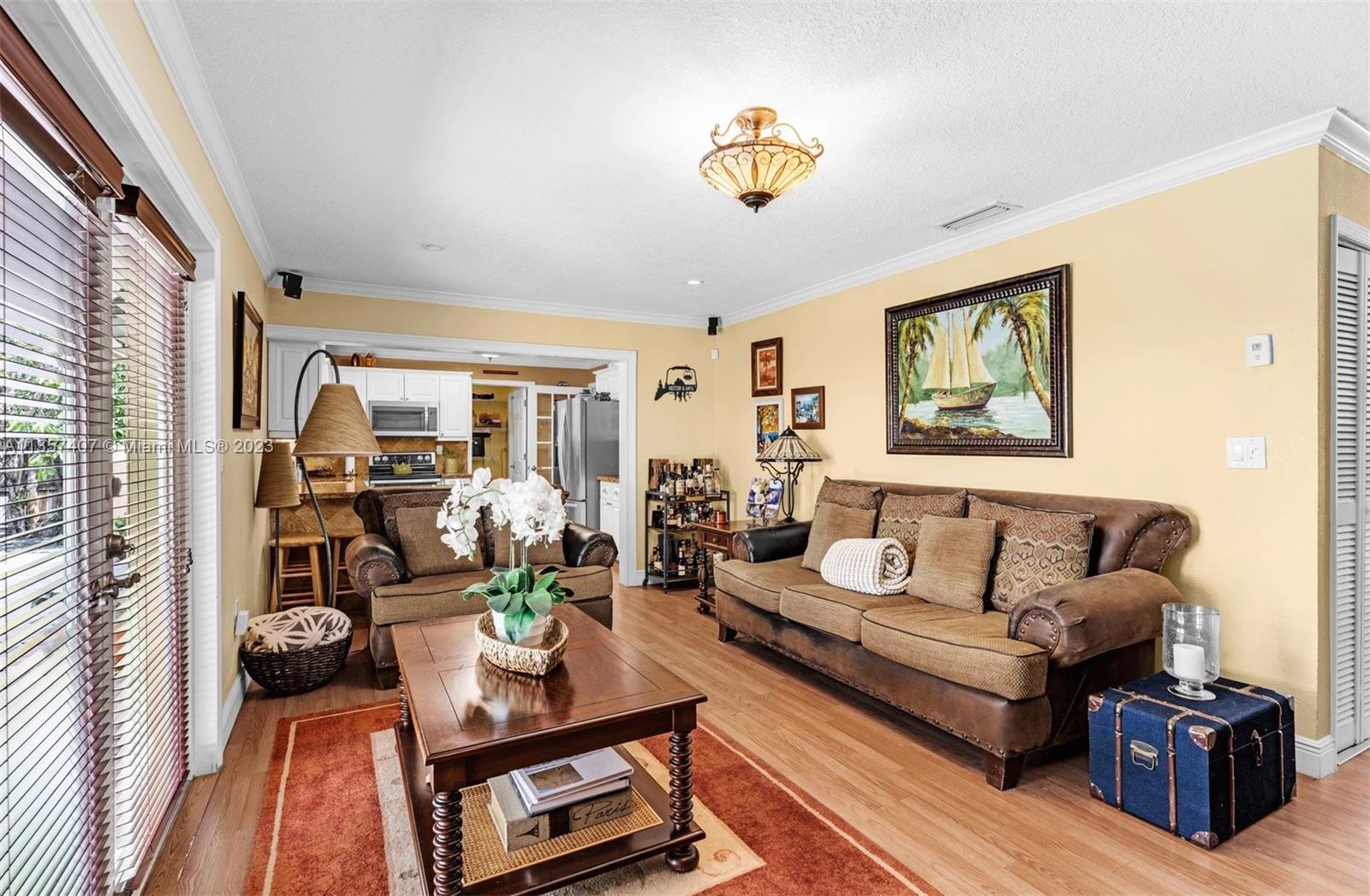 Listing Photo 11