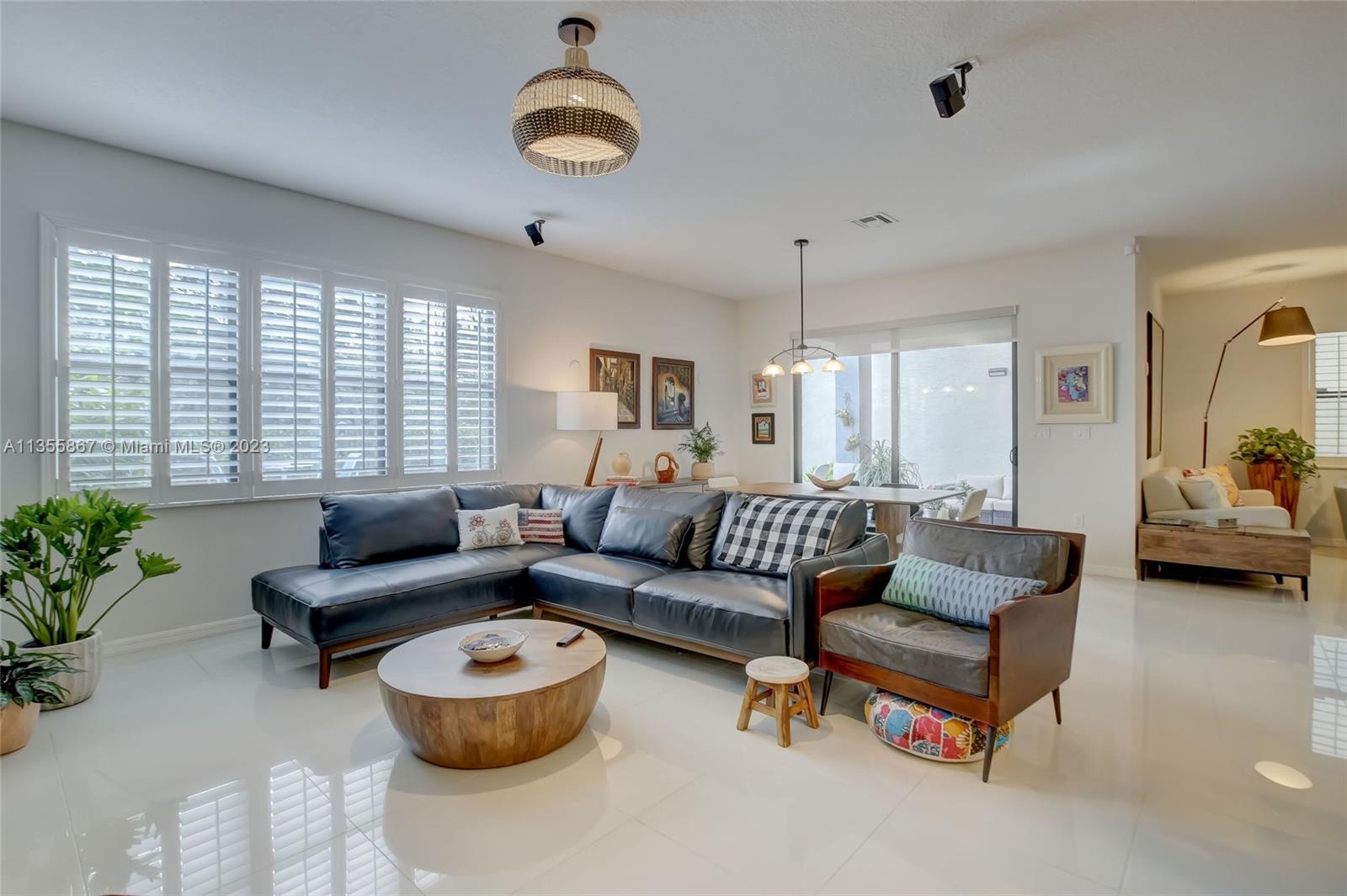 Listing Photo 10