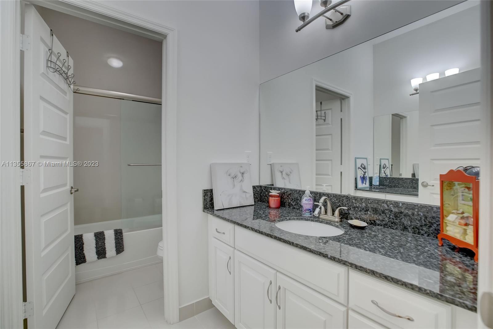 Listing Photo 32
