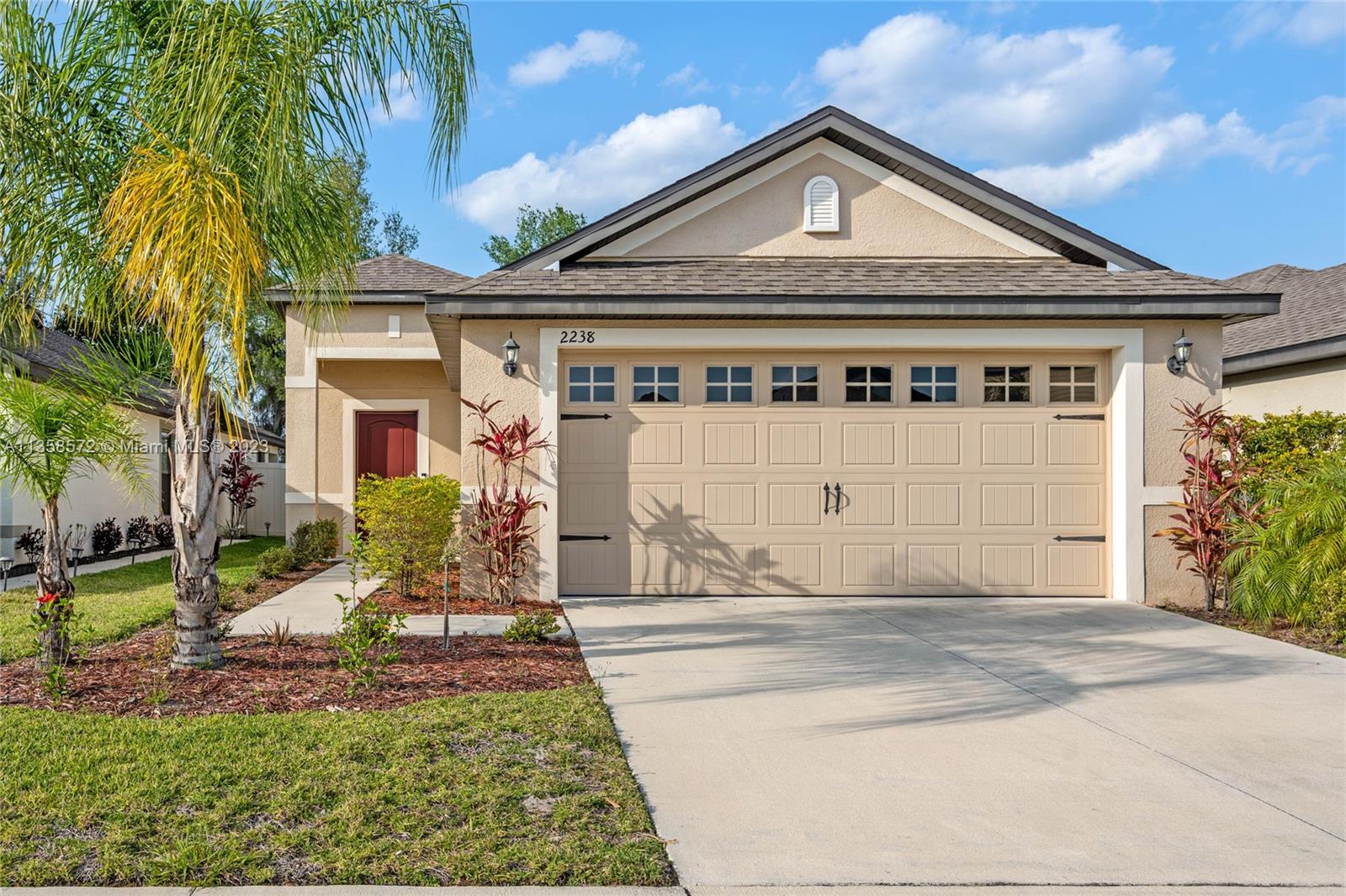 2238  caspian dr  other city - in the state of florida, FL 33838