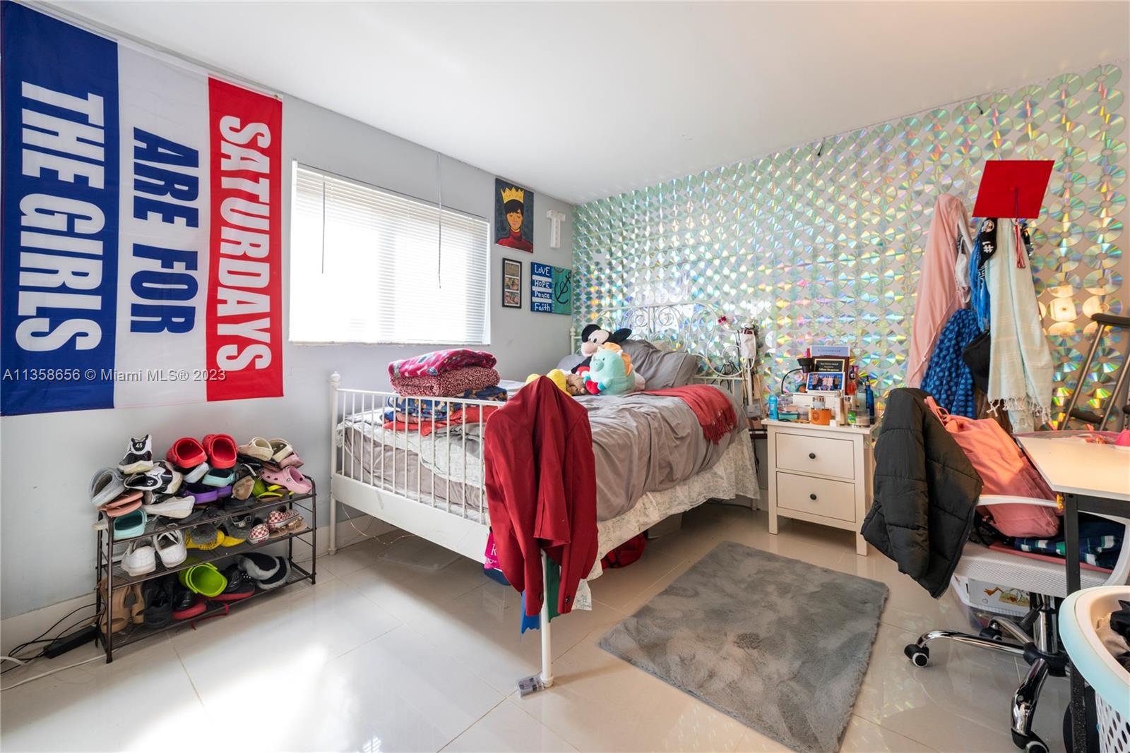 Listing Photo 12