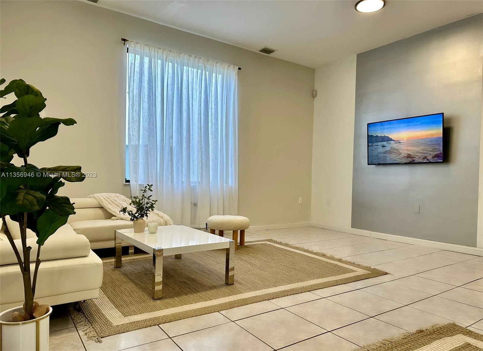 8119  Harding Ave  For Sale A11356946, FL