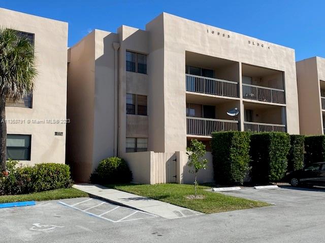 10985 SW 107 St #305 For Sale A11358791, FL