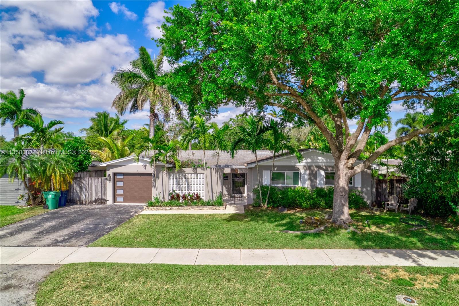 10505 SW 109th St  For Sale A11358082, FL